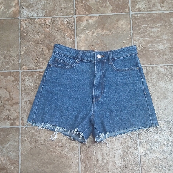 Zara Pants - LIKE NEW Zara High Rise Frayed Jean Shorts Size 2